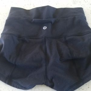 Lululemon black shorts